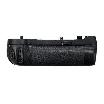 Nikon MB-D17 Battery Grip