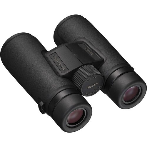 Nikon Monarch M5 8x42 SIDE OFF