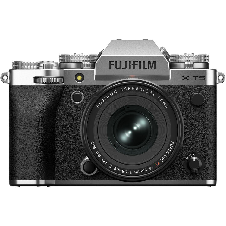 fujifilm x-t5 silver with 16-50mm lens