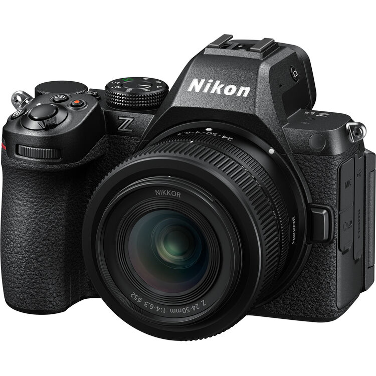 Nikon Z5 II + 24-50mm