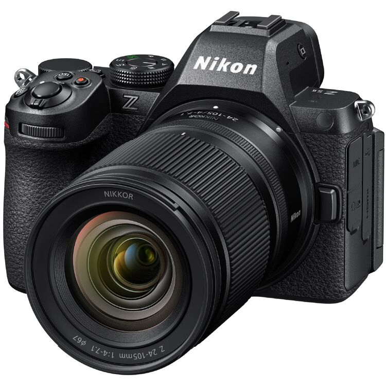 nikon z5 mkii +24-105mm lens kit
