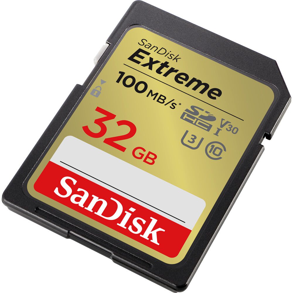 SanDisk 32GB Extreme SDHC Memory Card